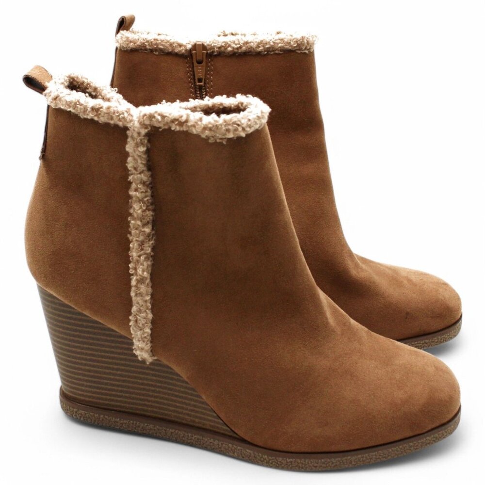 Women Padded Slip Resistant Coraa Round Toe Block Heel Zip-up Booties - Picture 2 of 7